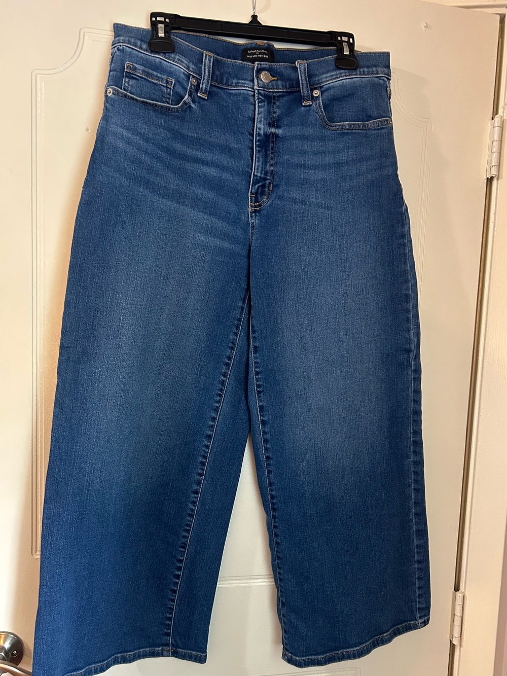 Banana Republic Wide-Leg Jeans in Medium Blue Wash